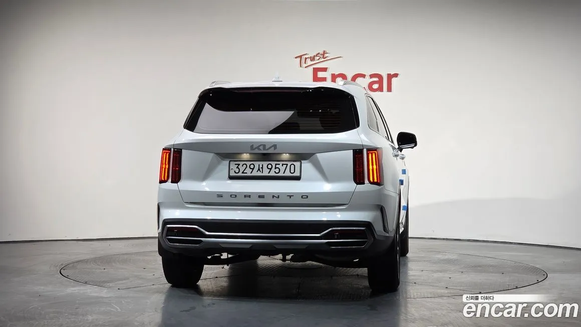 Kia Sorento — фото 4