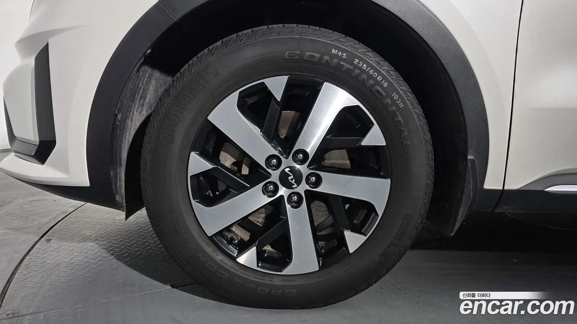 Kia Sorento — фото 5