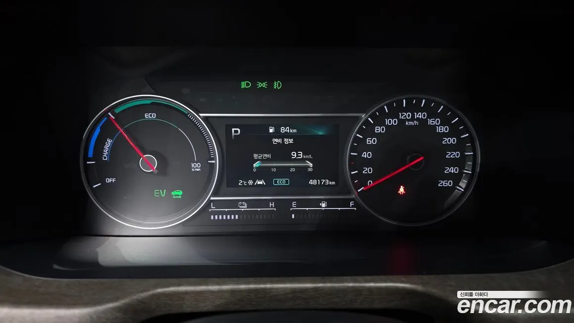 Kia Sorento — фото 8