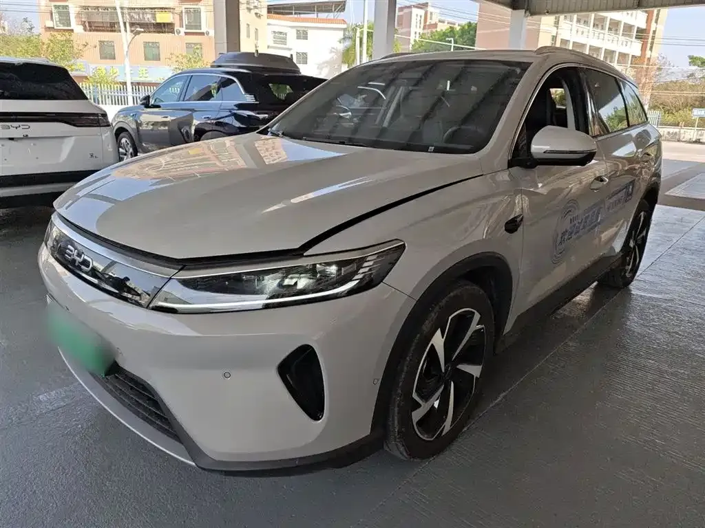 BYD Seal 05 DM-i — фото 2