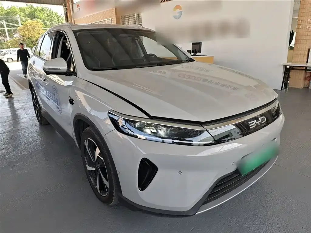 BYD Seal 05 DM-i — фото 4