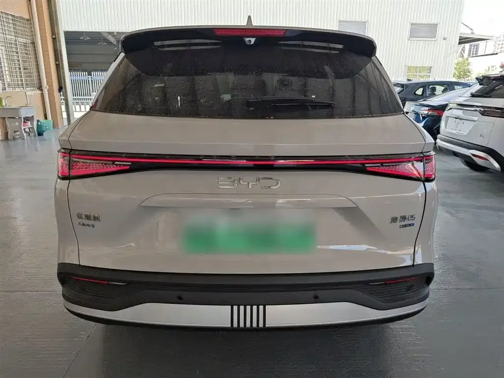 BYD Seal 05 DM-i — фото 6