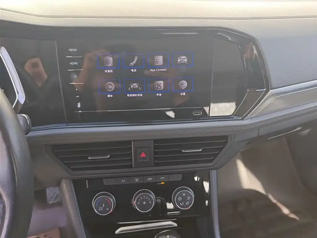 Volkswagen Sagitar — фото 6