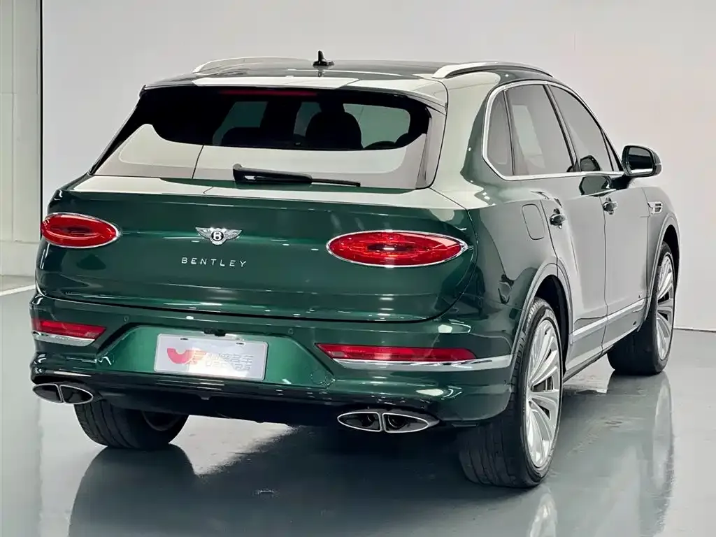 Bentley Bentayga — фото 3