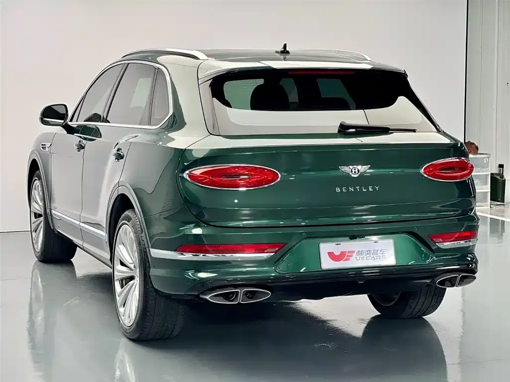 Bentley Bentayga — фото 7