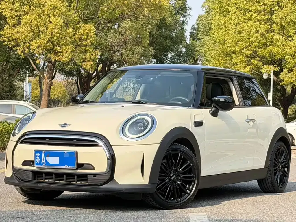 MINI Cooper (3-door) — фото 1