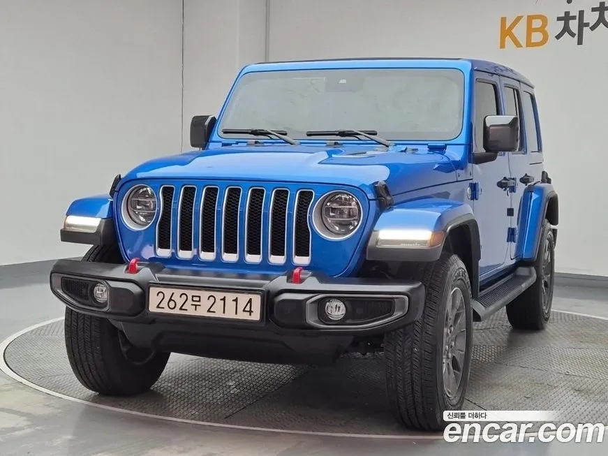 Jeep Wrangler — фото 1
