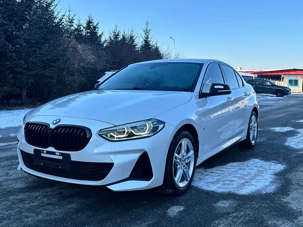 BMW 1 Series — фото 1