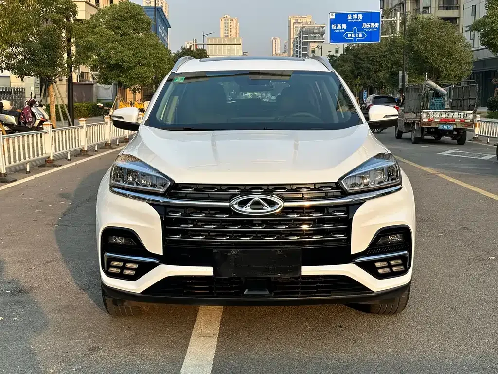 Chery Tiggo 8 — фото 2