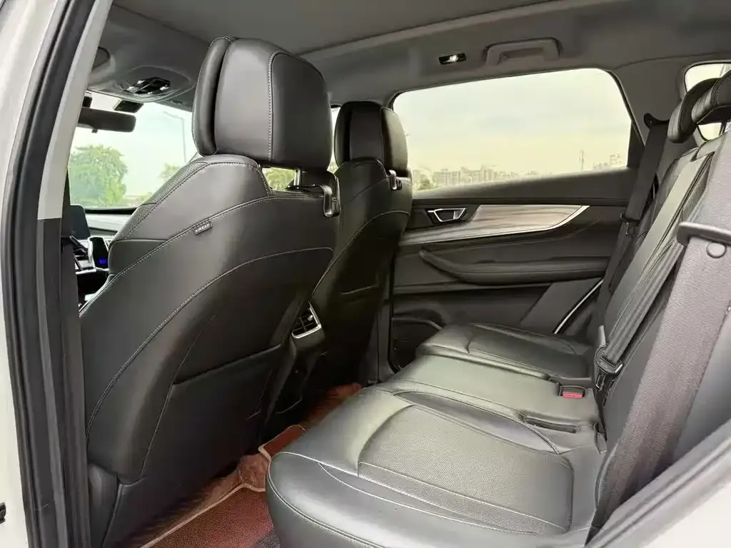 Chery Tiggo 8 PLUS — фото 6