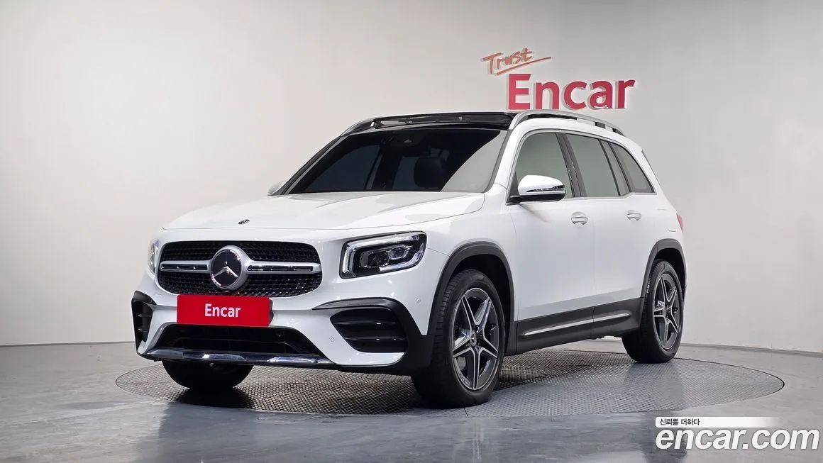 Mercedes-Benz GLB-Class — фото 1