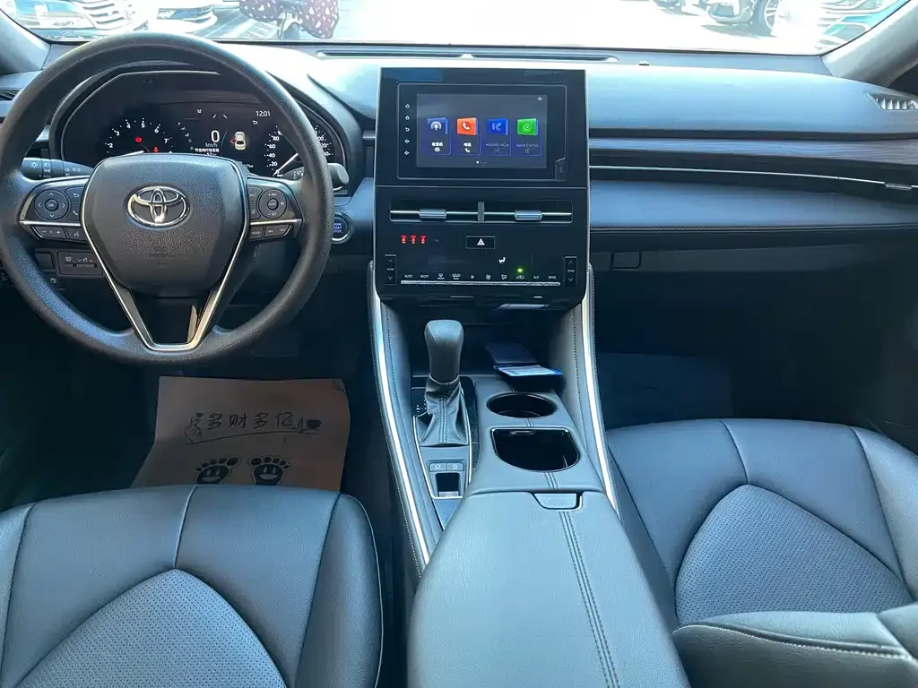Toyota Avalon — фото 4