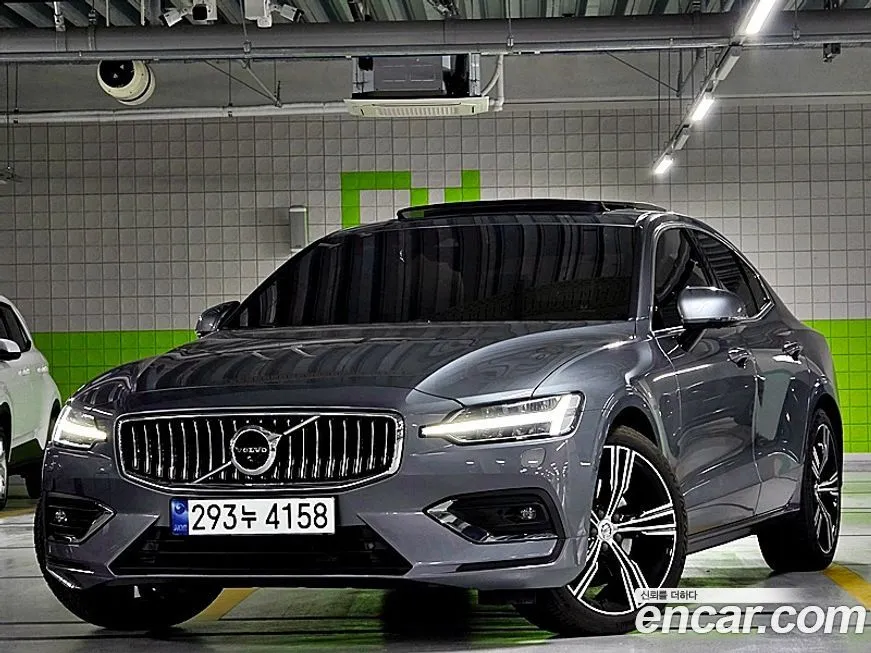 Volvo S60 — фото 10