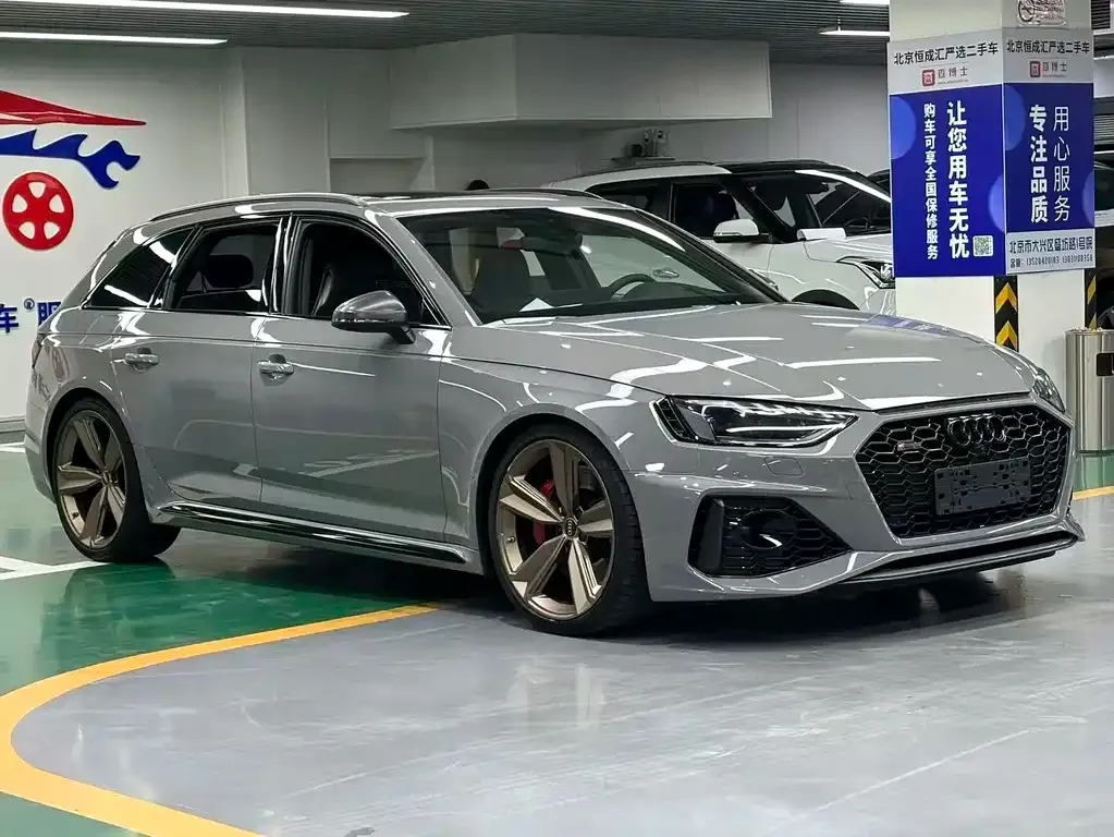 Audi RS 4 — фото 3