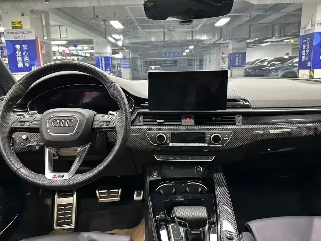 Audi RS 4 — фото 5