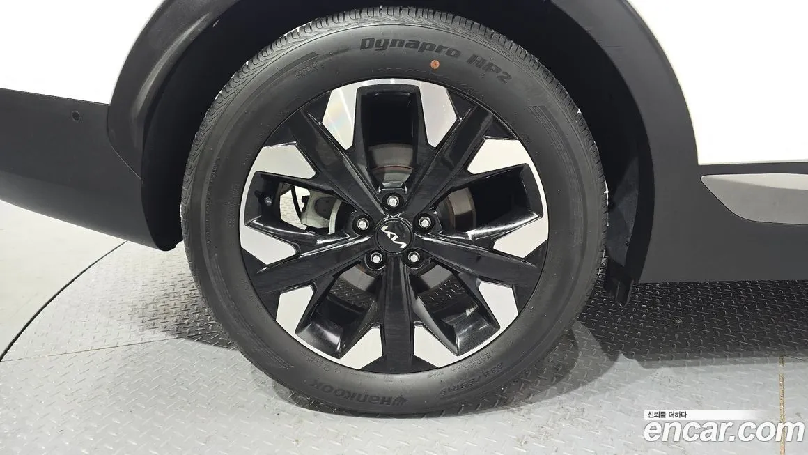 Kia Sportage — фото 9