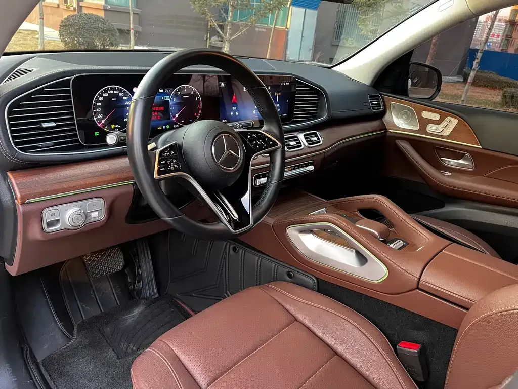 Mercedes-Benz GLE — фото 6