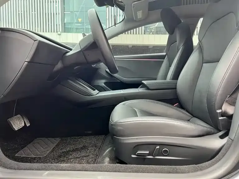 Tesla Model 3 — фото 2