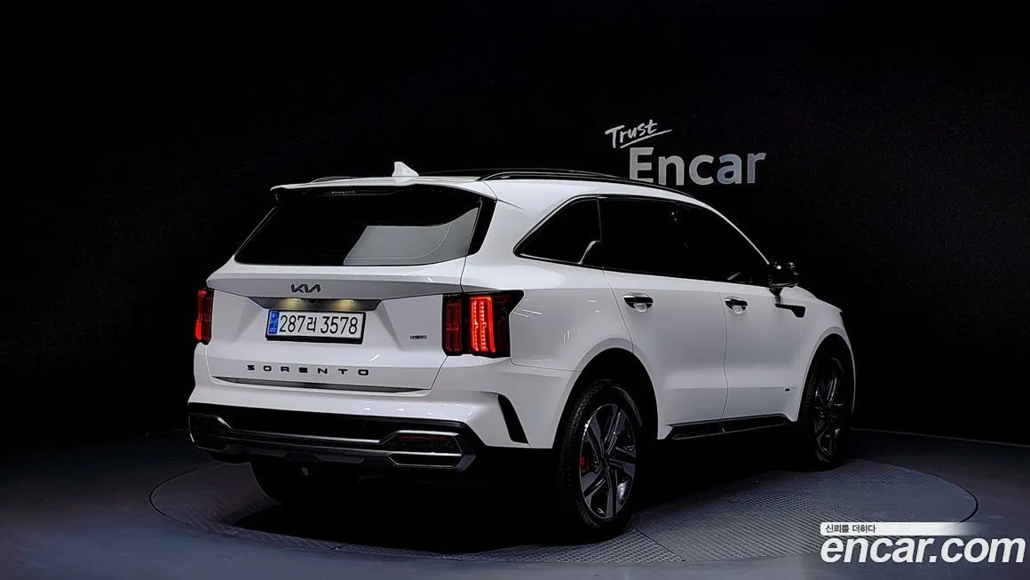 Kia Sorento — фото 6