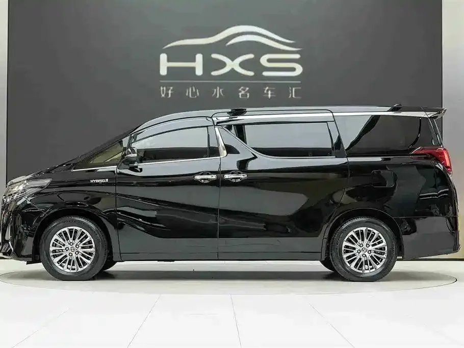 Toyota Alphard — фото 10