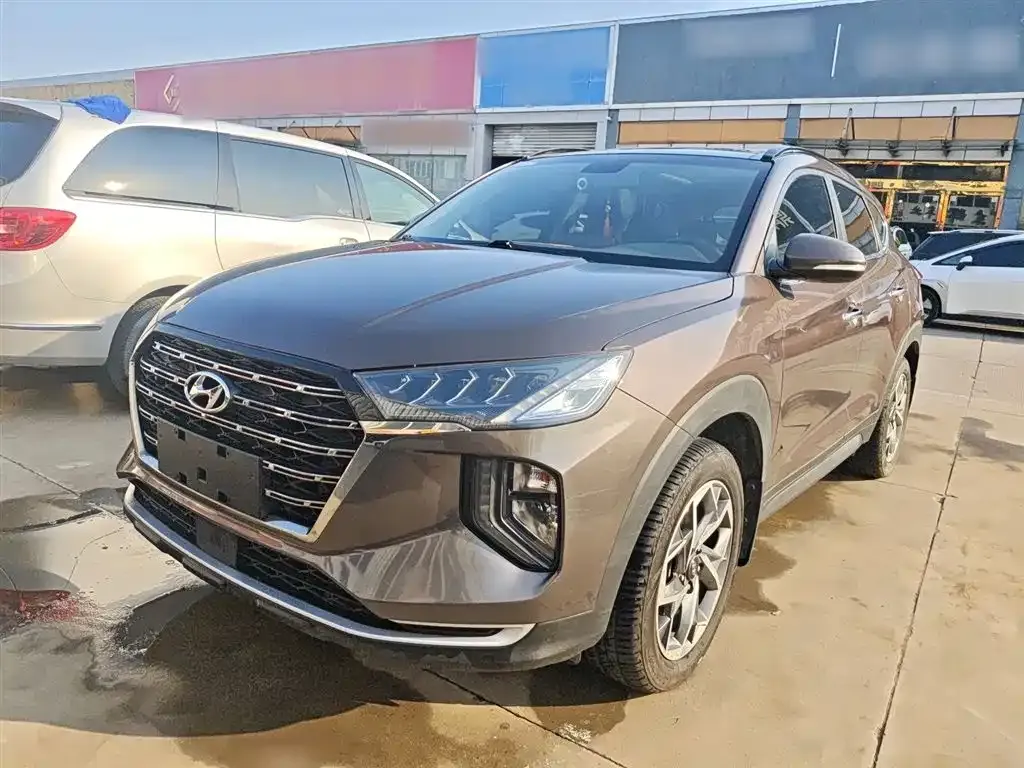 Hyundai Tucson — фото 1