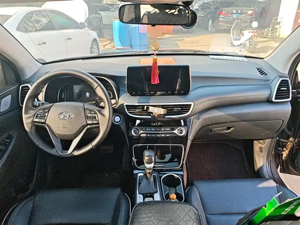 Hyundai Tucson — фото 6