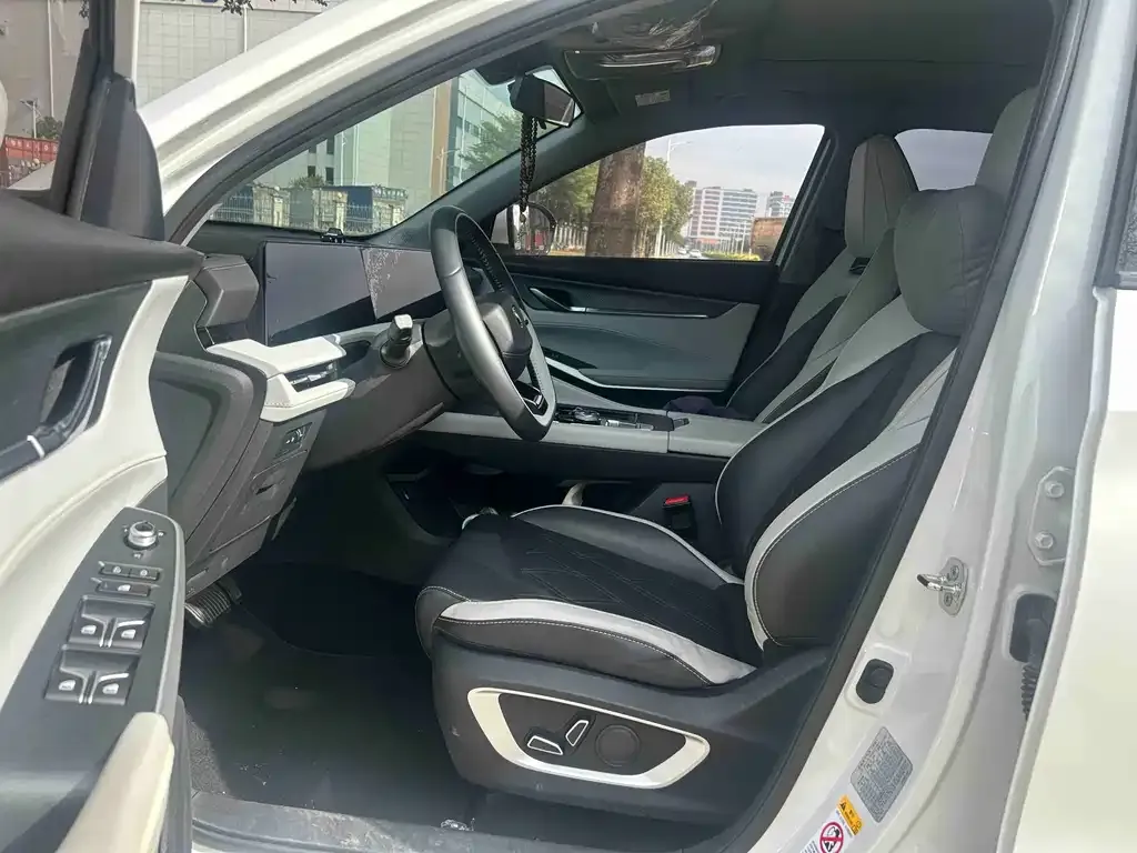 Changan CS75PLUS — фото 2