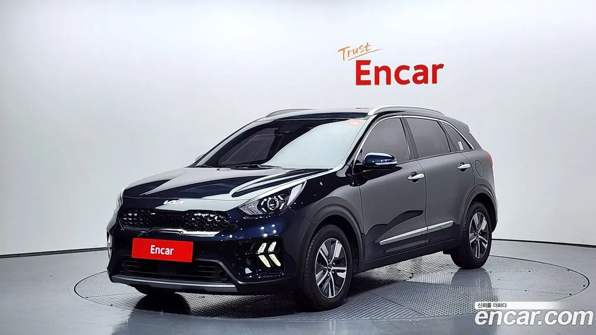 Kia Niro — фото 1