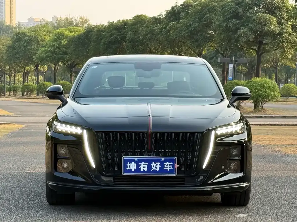 Hongqi H5 — фото 2
