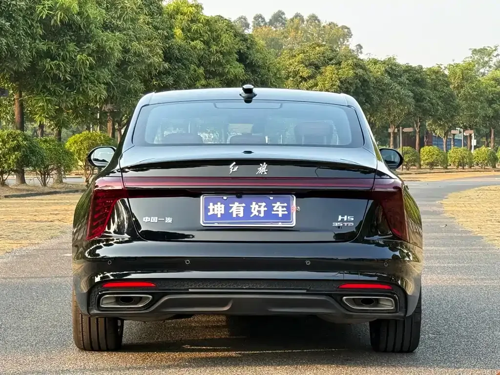 Hongqi H5 — фото 4