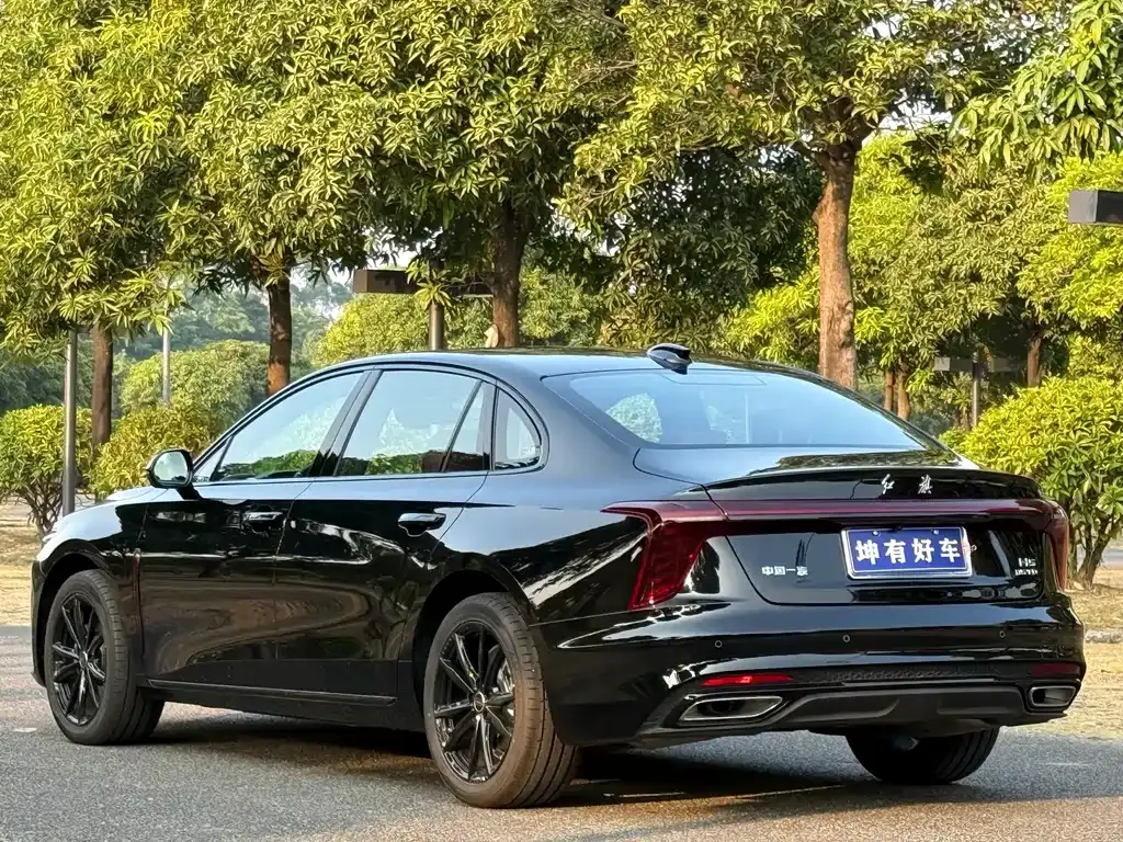 Hongqi H5 — фото 8