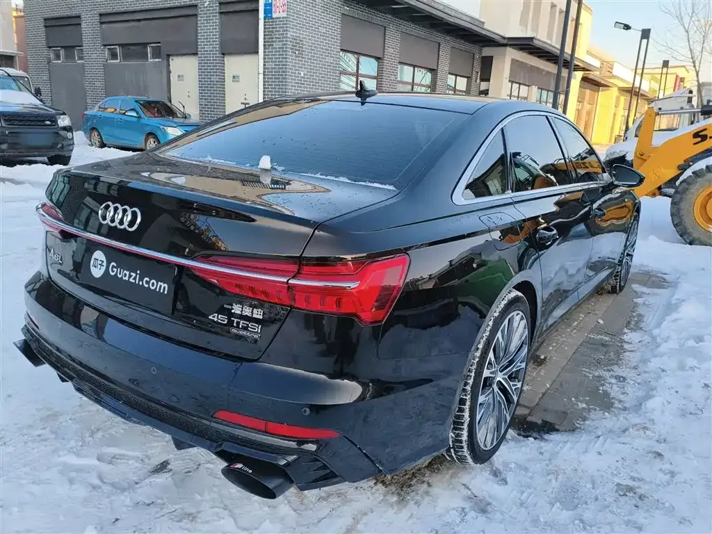 Audi A6L — фото 5