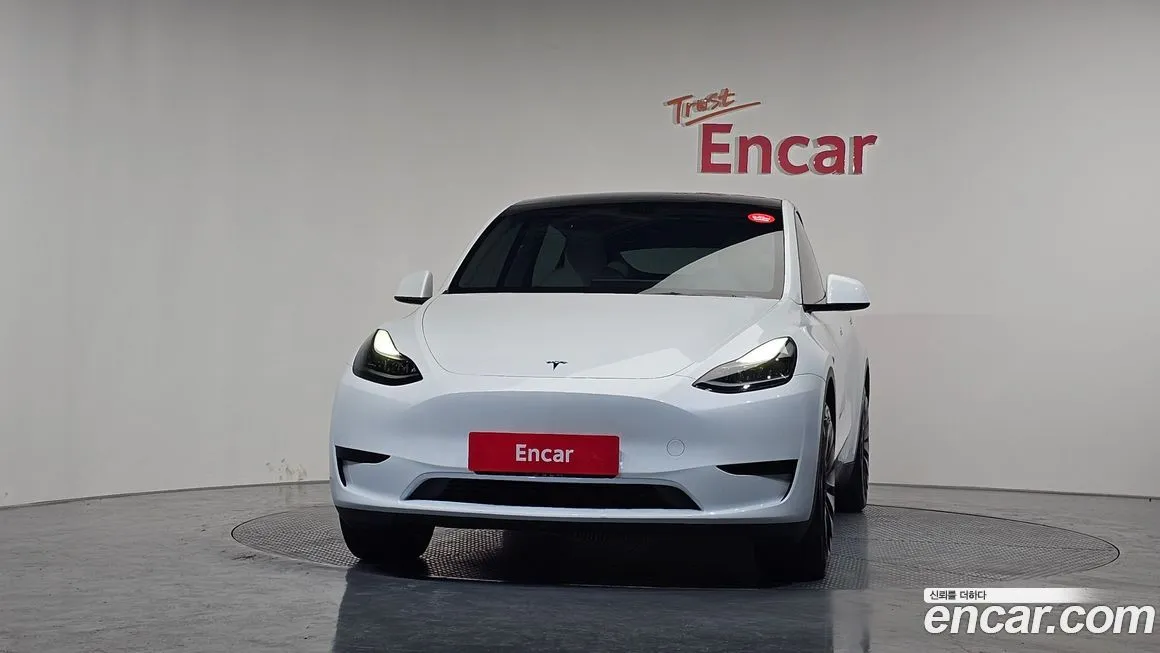 Tesla Model Y — фото 3