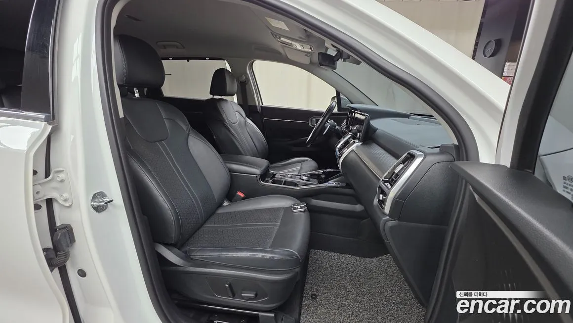 Kia Sorento — фото 9