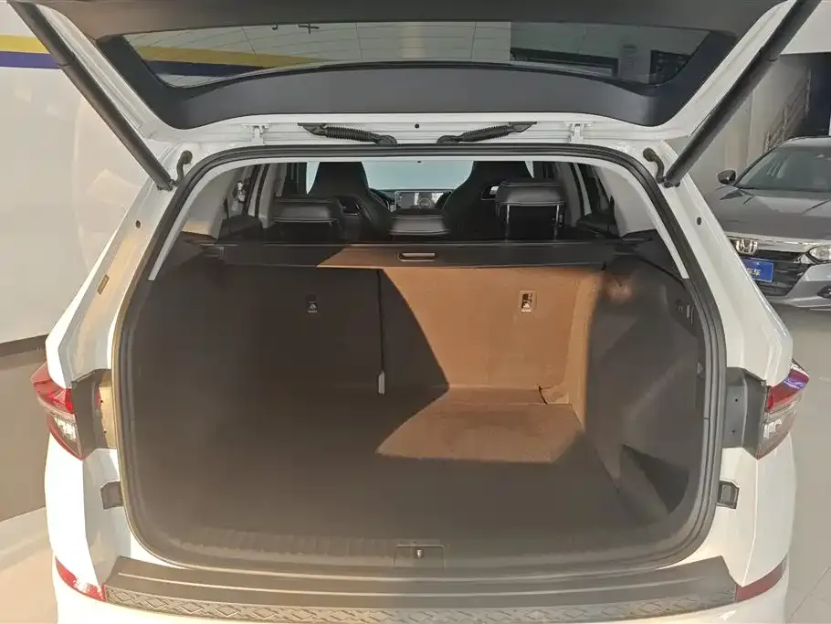 Skoda Kodiaq — фото 3