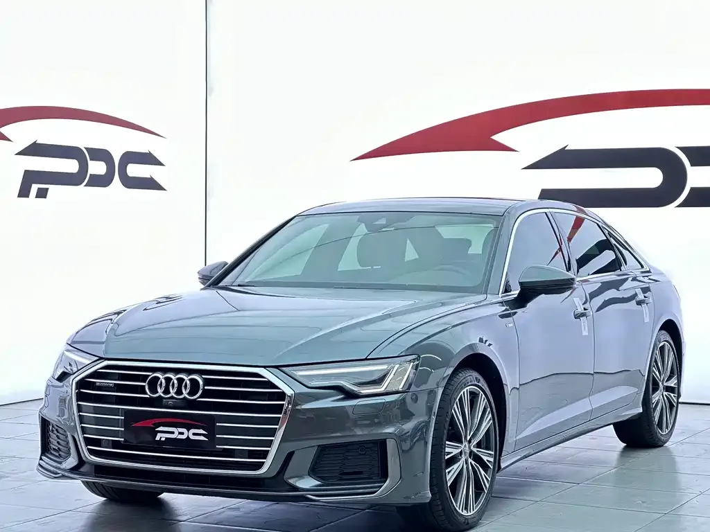 Audi A6L — фото 1