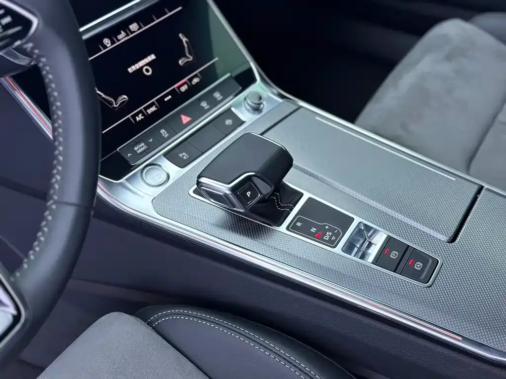 Audi A6L — фото 3