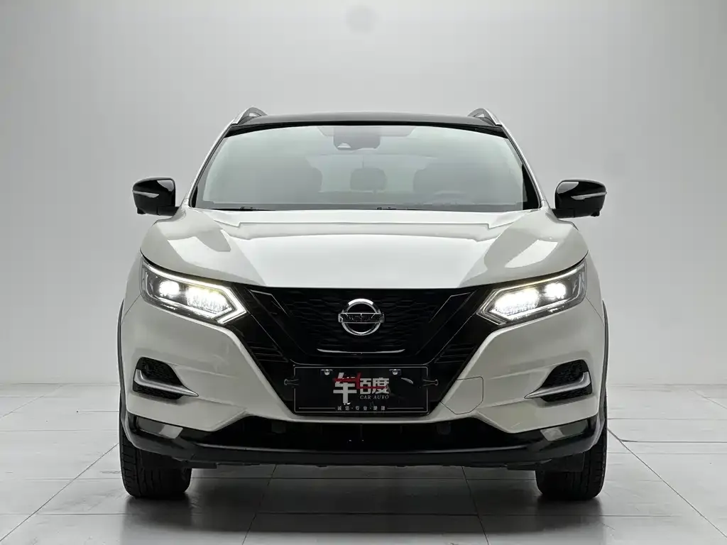 Nissan Qashqai — фото 4