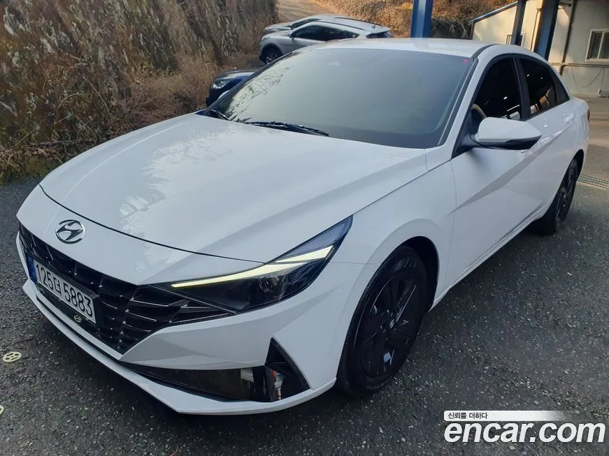 Hyundai AVANTE — фото 2
