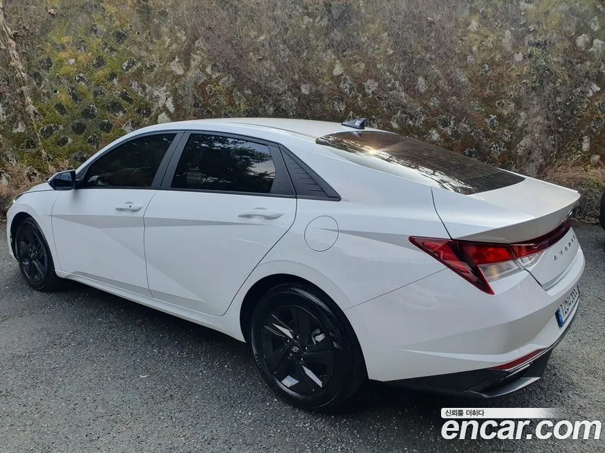 Hyundai AVANTE — фото 3