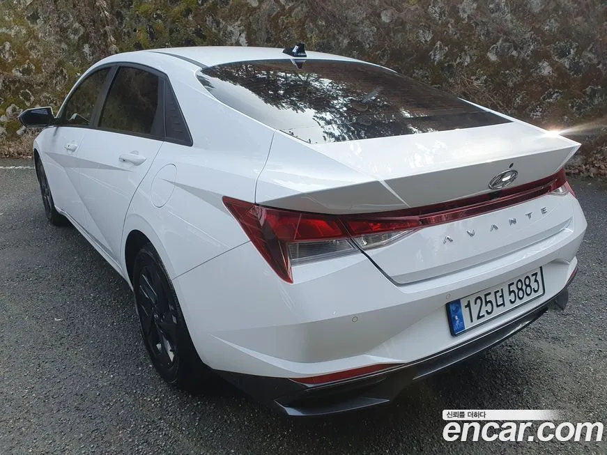 Hyundai AVANTE — фото 4