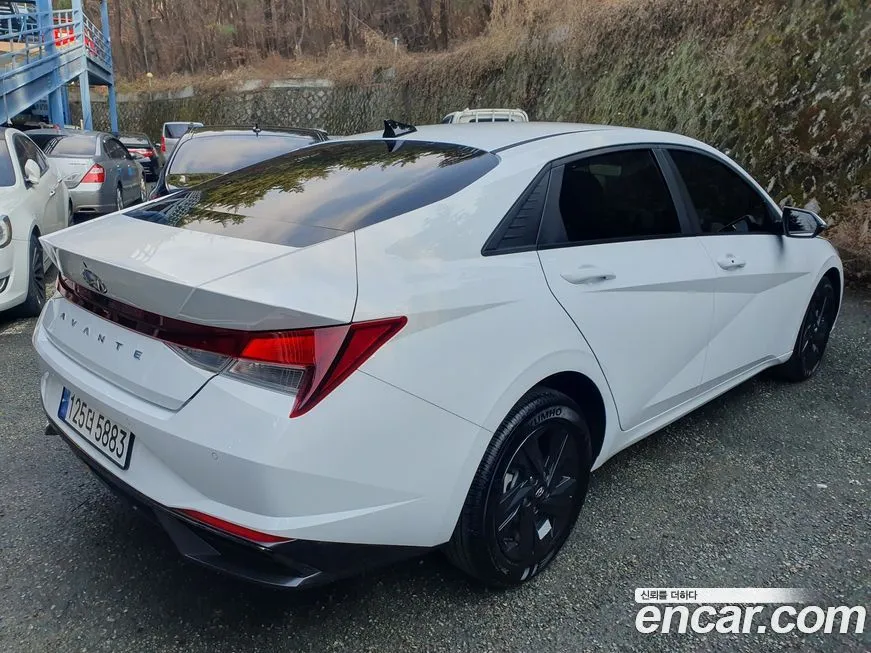 Hyundai AVANTE — фото 6