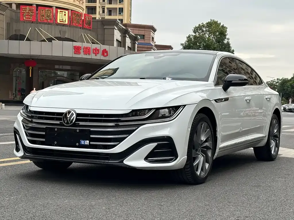 Volkswagen CC — фото 1