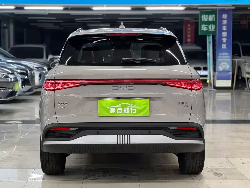 BYD Seal 05 DM-i — фото 9