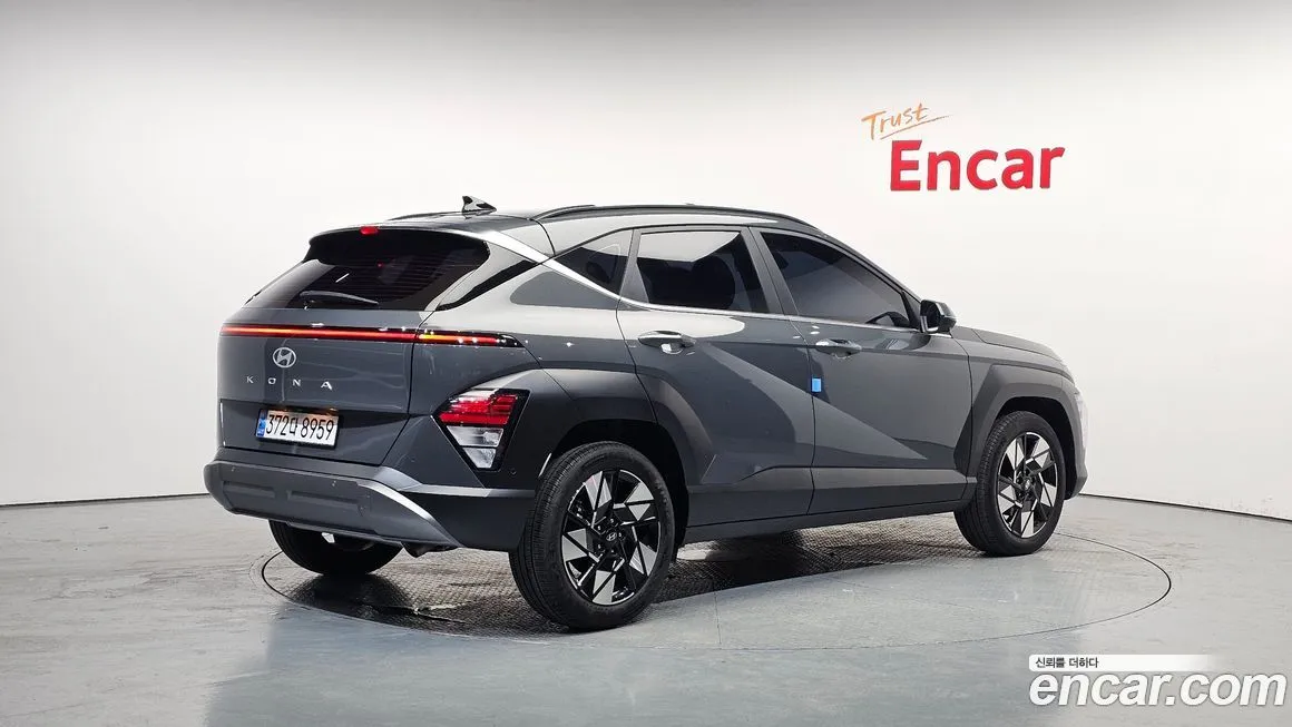 Hyundai Kona — фото 2