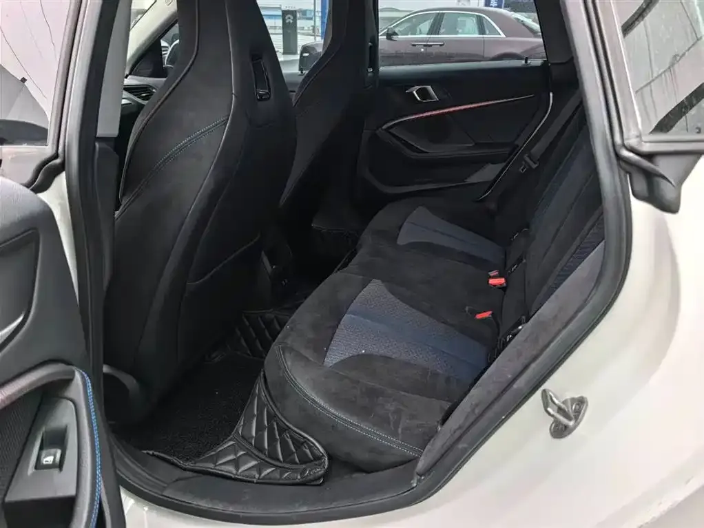 BMW 2 Series (Import) — фото 4