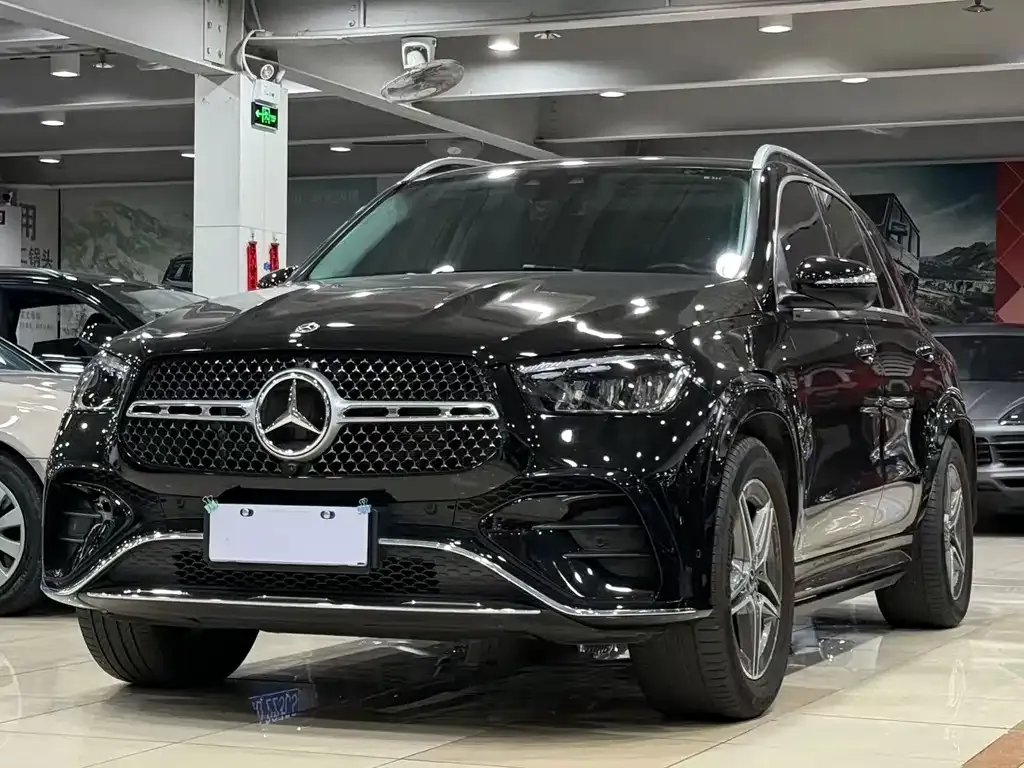 Mercedes-Benz GLE — фото 1
