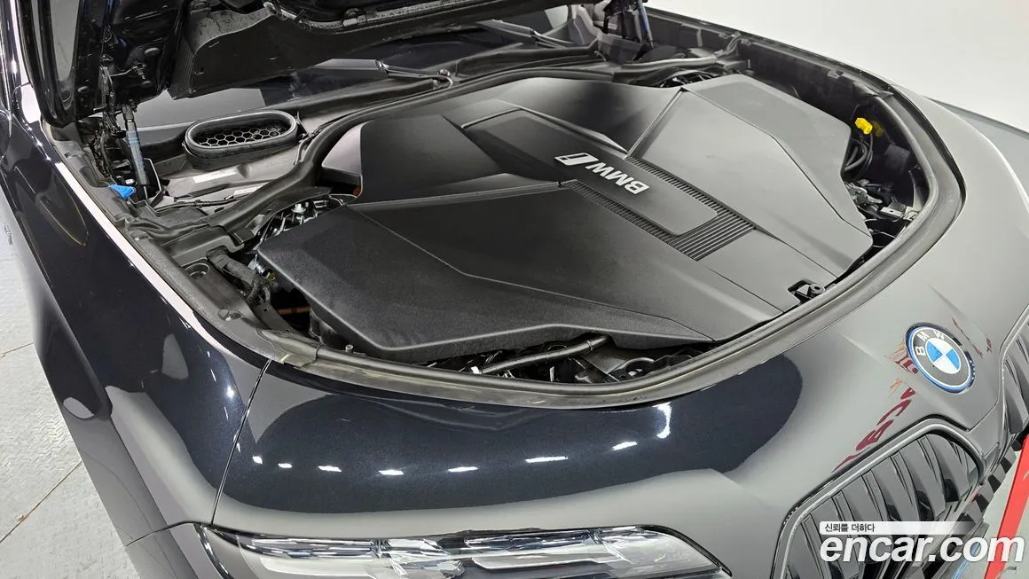 BMW i7 — фото 7