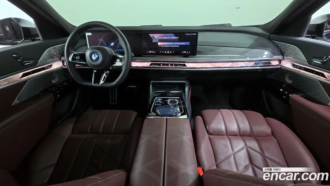 BMW i7 — фото 3