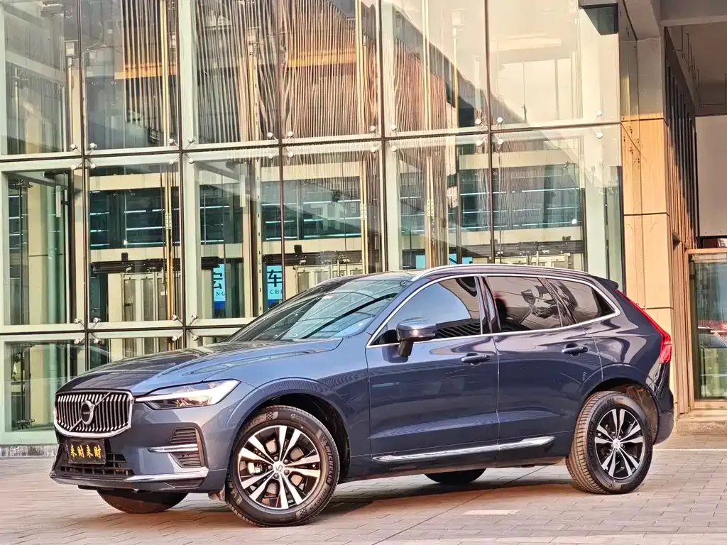 Volvo XC60 — фото 2
